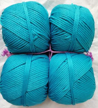 Sky blue color